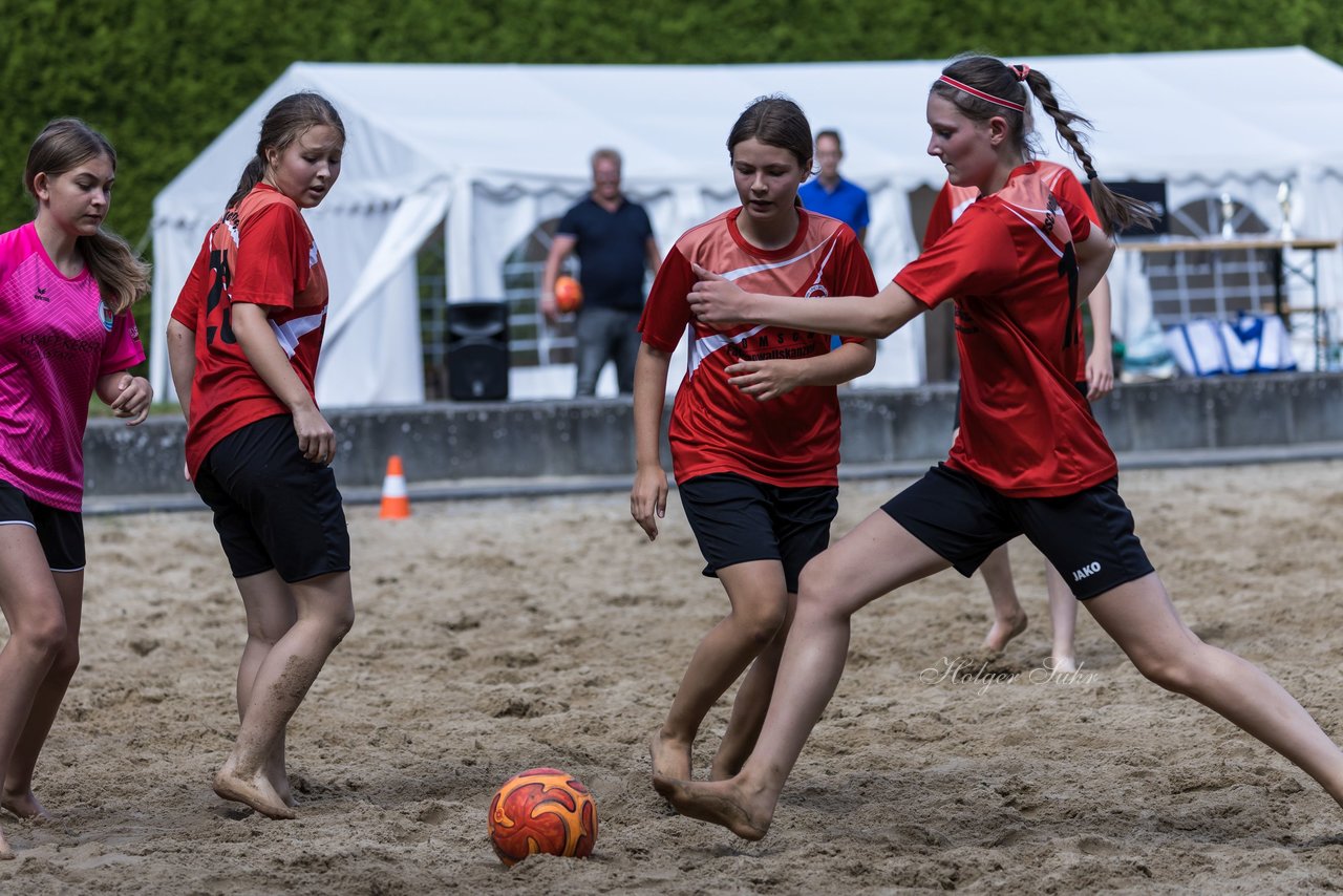 Bild 131 - wBJ/wCJ Beachsoccer Cup